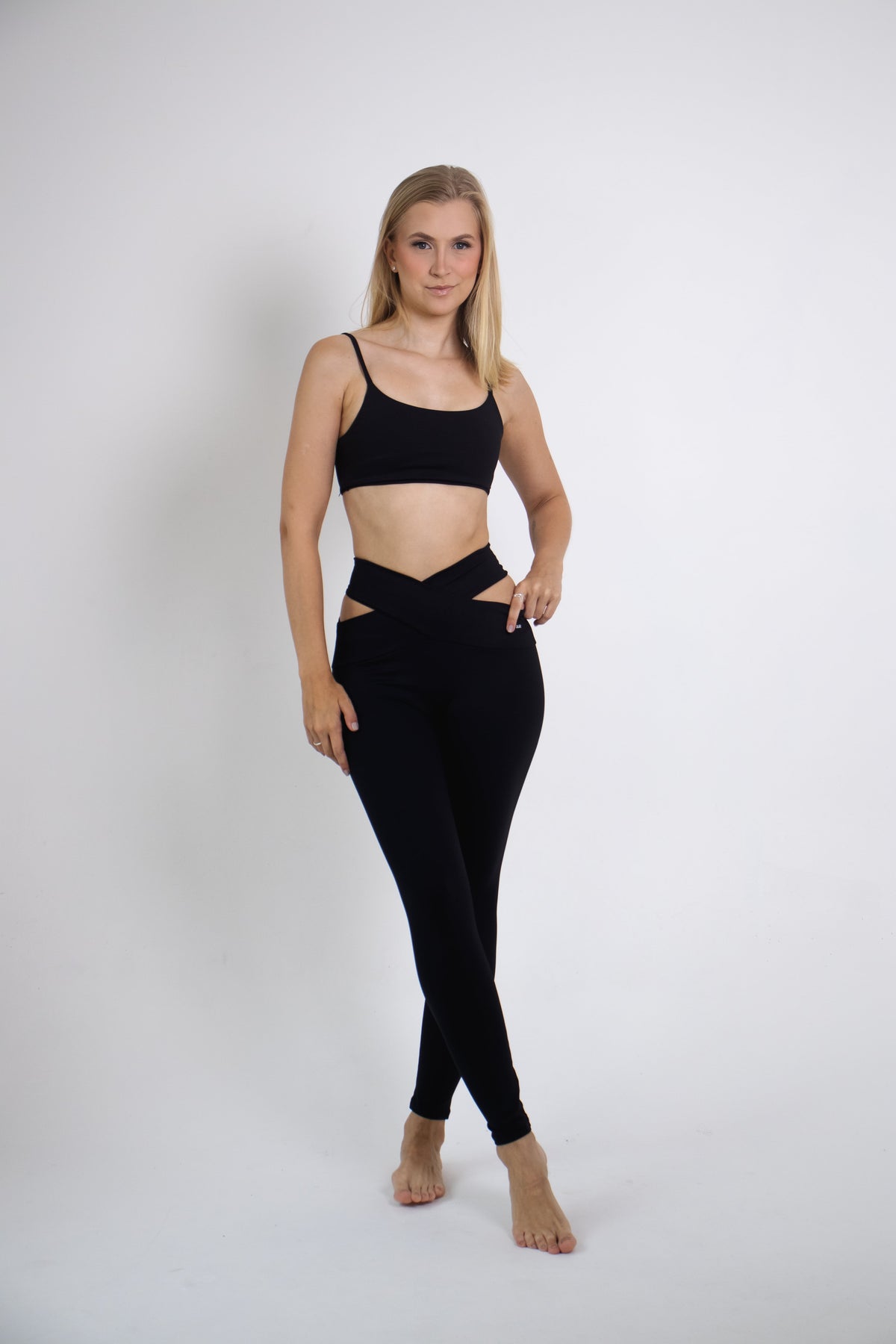 Calça Legging Cós Transpassado Preta